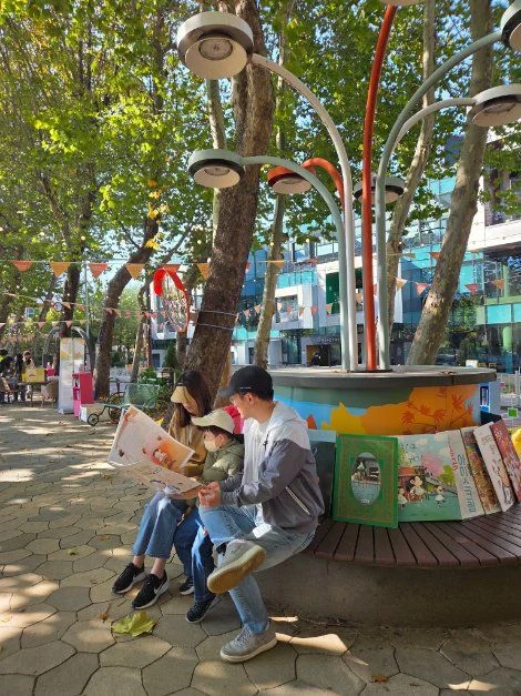 양재천을 품은 양재도서관 「물길 따라 그림책 여행」 (7).jpg